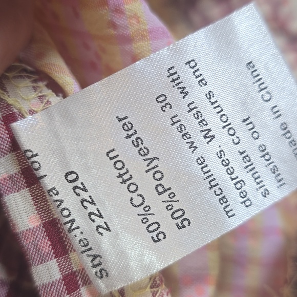 Hunkon Colorful Patchwork V-Neck Blouse With Ruffle Detail At Sleeve Size Xs - Picture 5 of 7